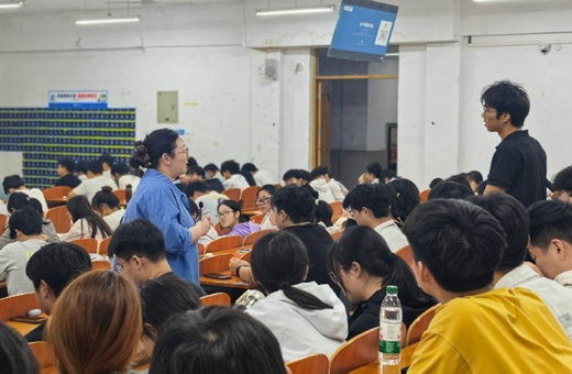 【计科大讲堂】学院举办专业发展与职业规划系列讲座